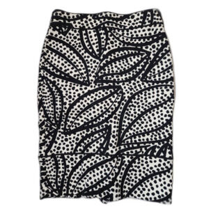 Ann Taylor | Skirt | Women's size 0 | Black & White